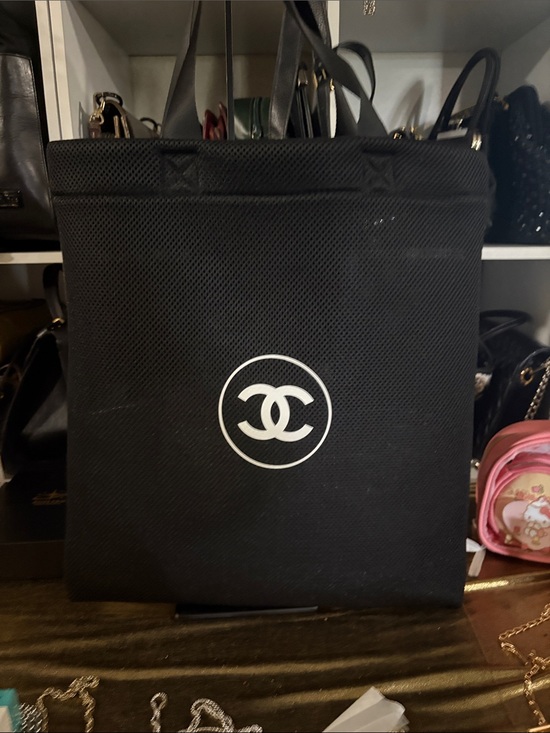 Handbags - Tote Bag